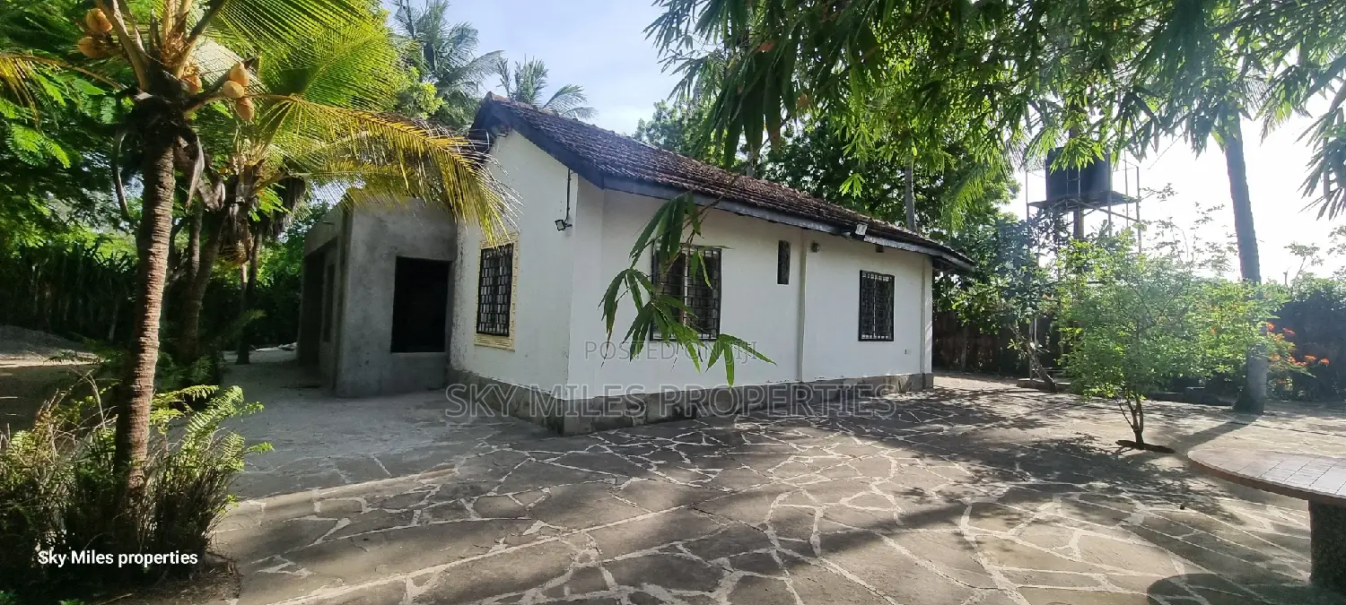 3bdrm Bungalow in Kanamai, Mtwapa for sale