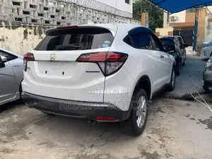 Honda Vezel 2017 White