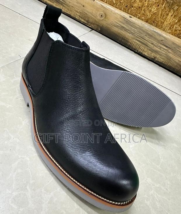 Black Timberland Boots for Men - thumbnail 2