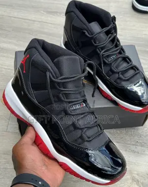 Air Jordan 11 "Bred" Sneakers