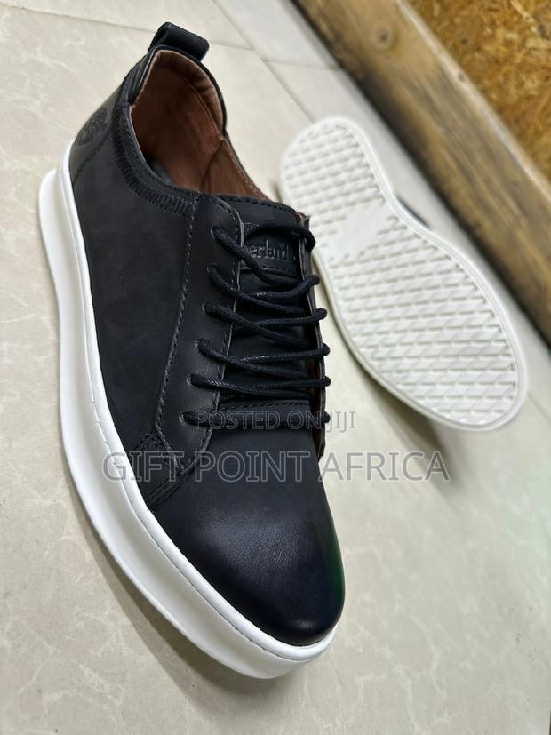 Black Cacual Leather Timberland - thumbnail 2