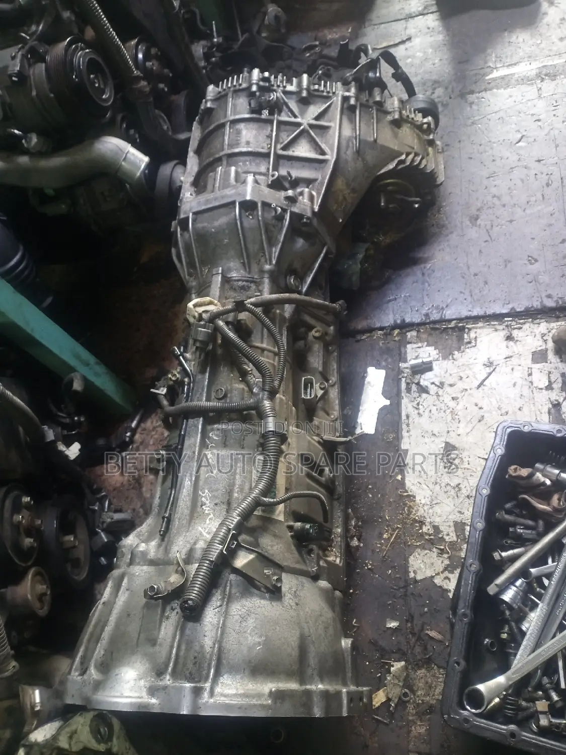 Toyota V8 2uz Complete Gearbox and Transfer