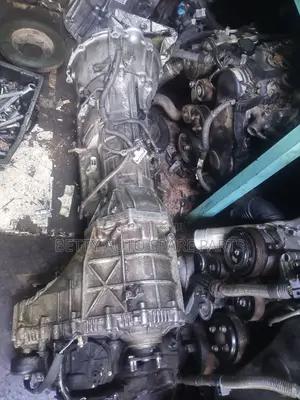Toyota V8 2uz Complete Gearbox and Transfer