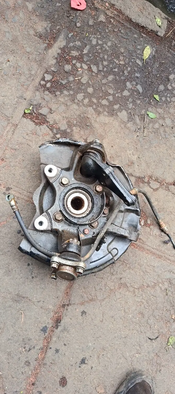 EX Japan Front Rear Hubs 17-Bolt Pajero Available on Offer.