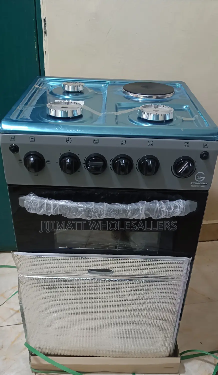 Cooker 3+1 Eurochef With an Electric Oven Standing Cooker .