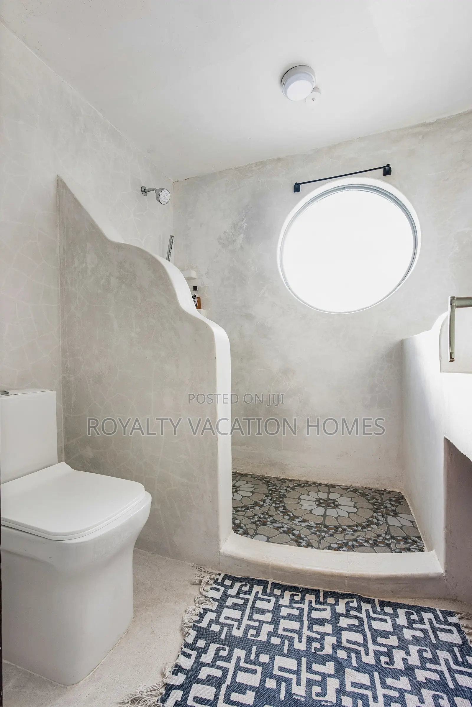 5 Bedroom Beachfront Villa in Diani