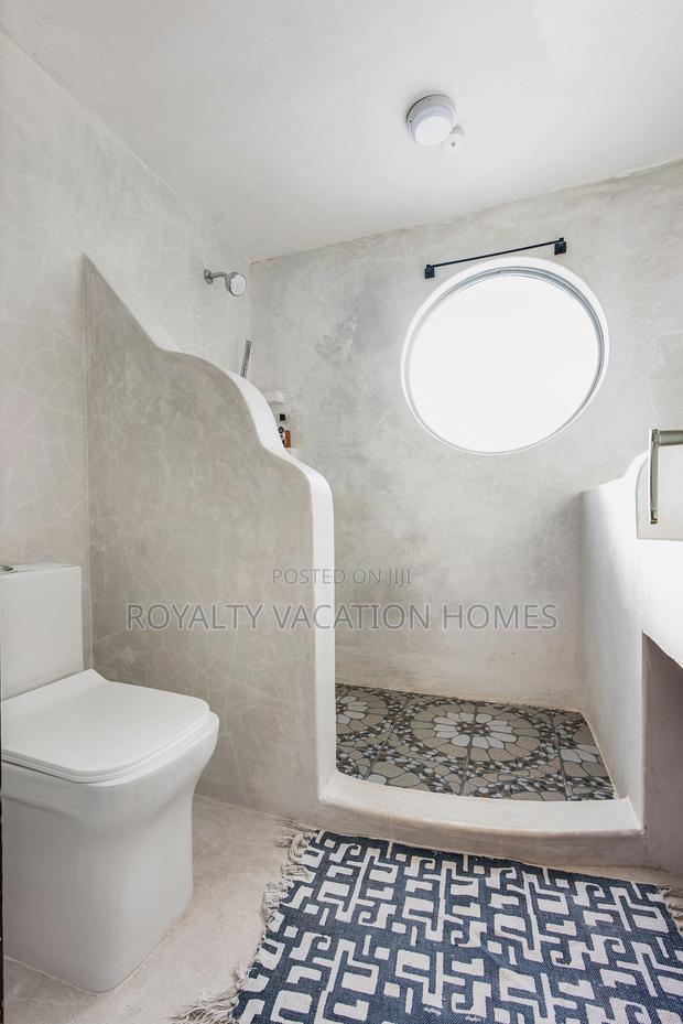 5 Bedroom Beachfront Villa in Diani - thumbnail 10