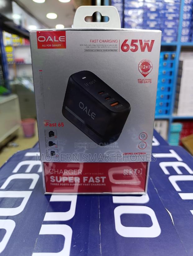 Ifast 65W Fast Charging Charger - main view