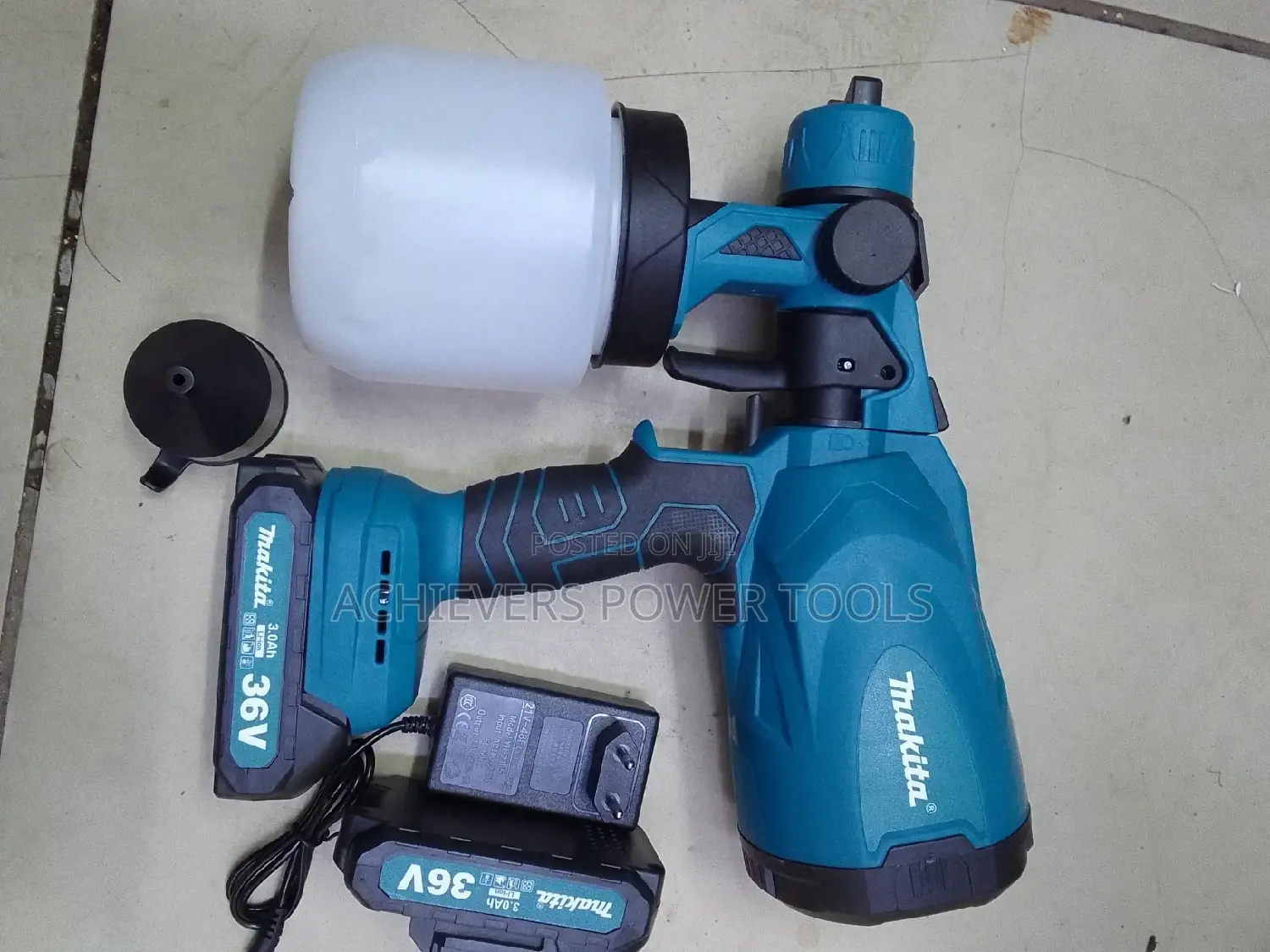 Cordless Spray Gun With 2 Batteries/Makita Spray Gun