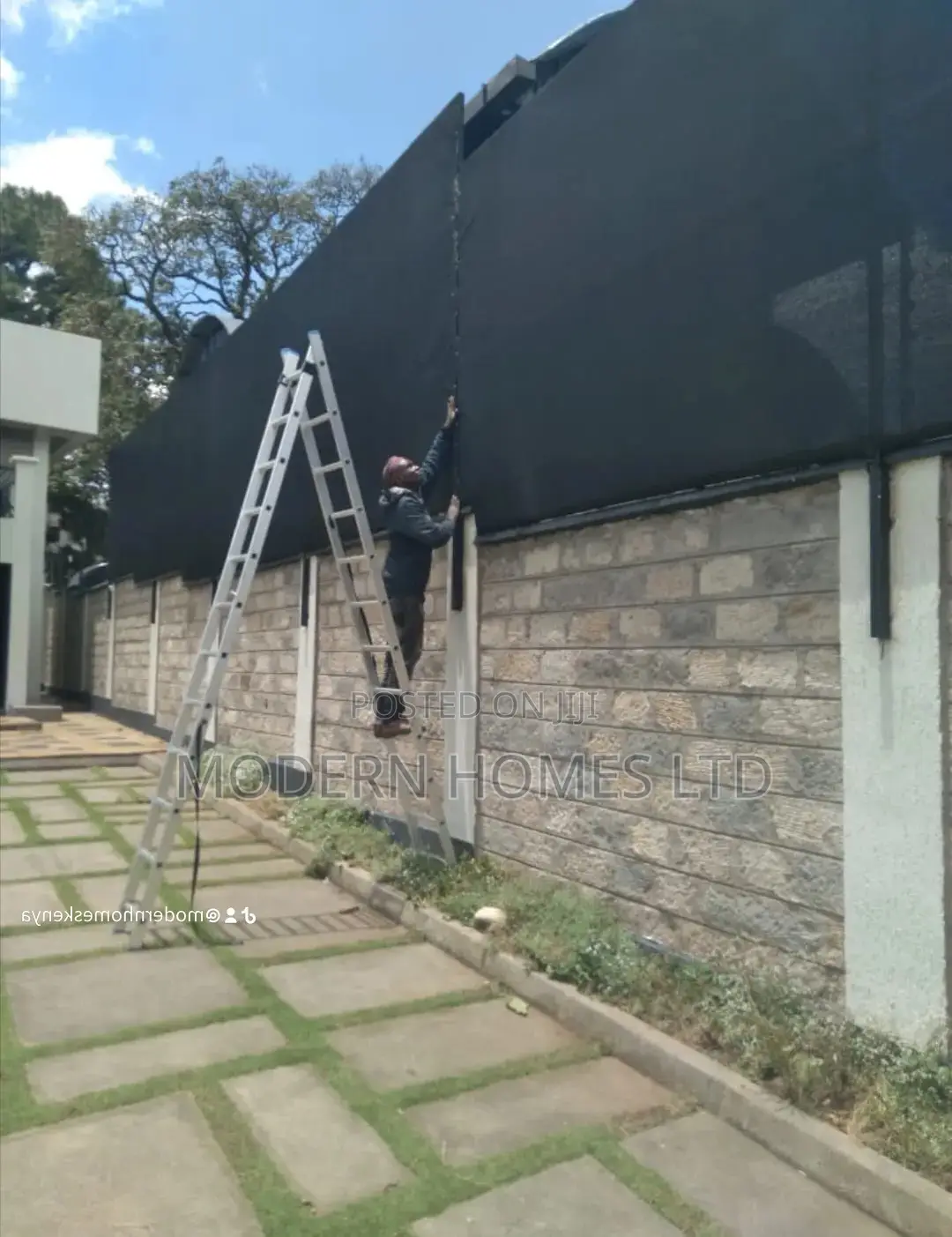 Block Out Prying Eyes:Elevate Your Privacy With Black Screen