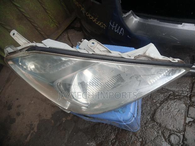 Allion 2002 Headlight Non Right - thumbnail 3