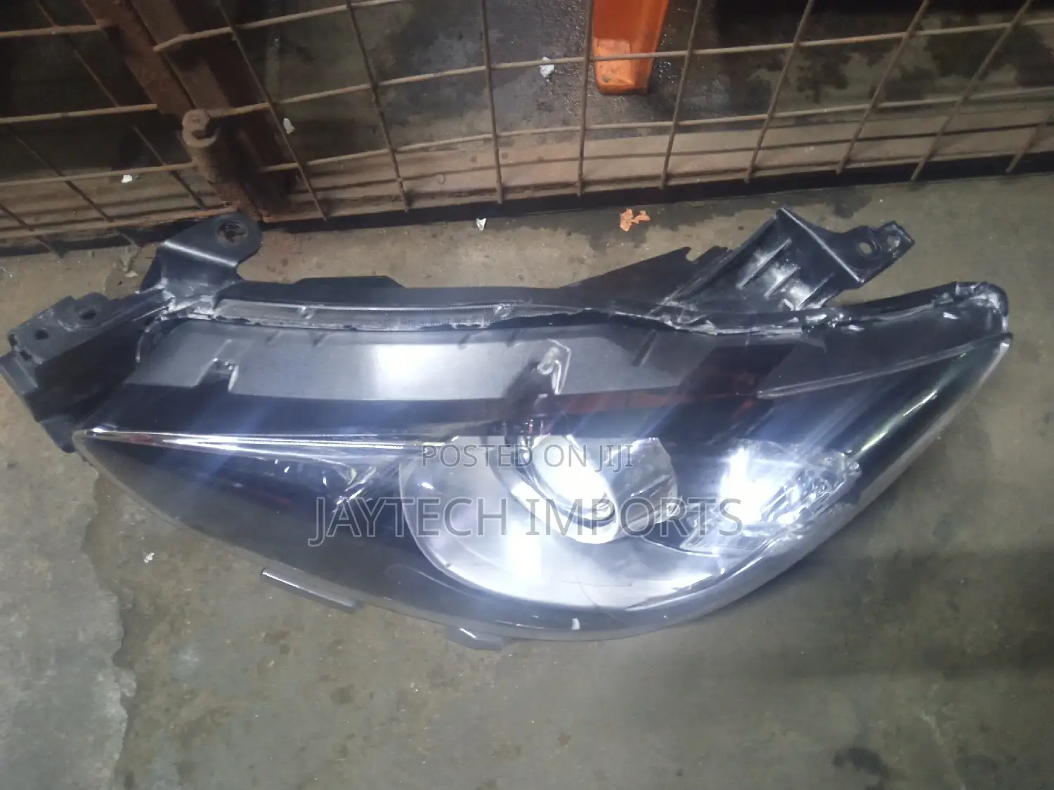 Cx5 LHS Headlight