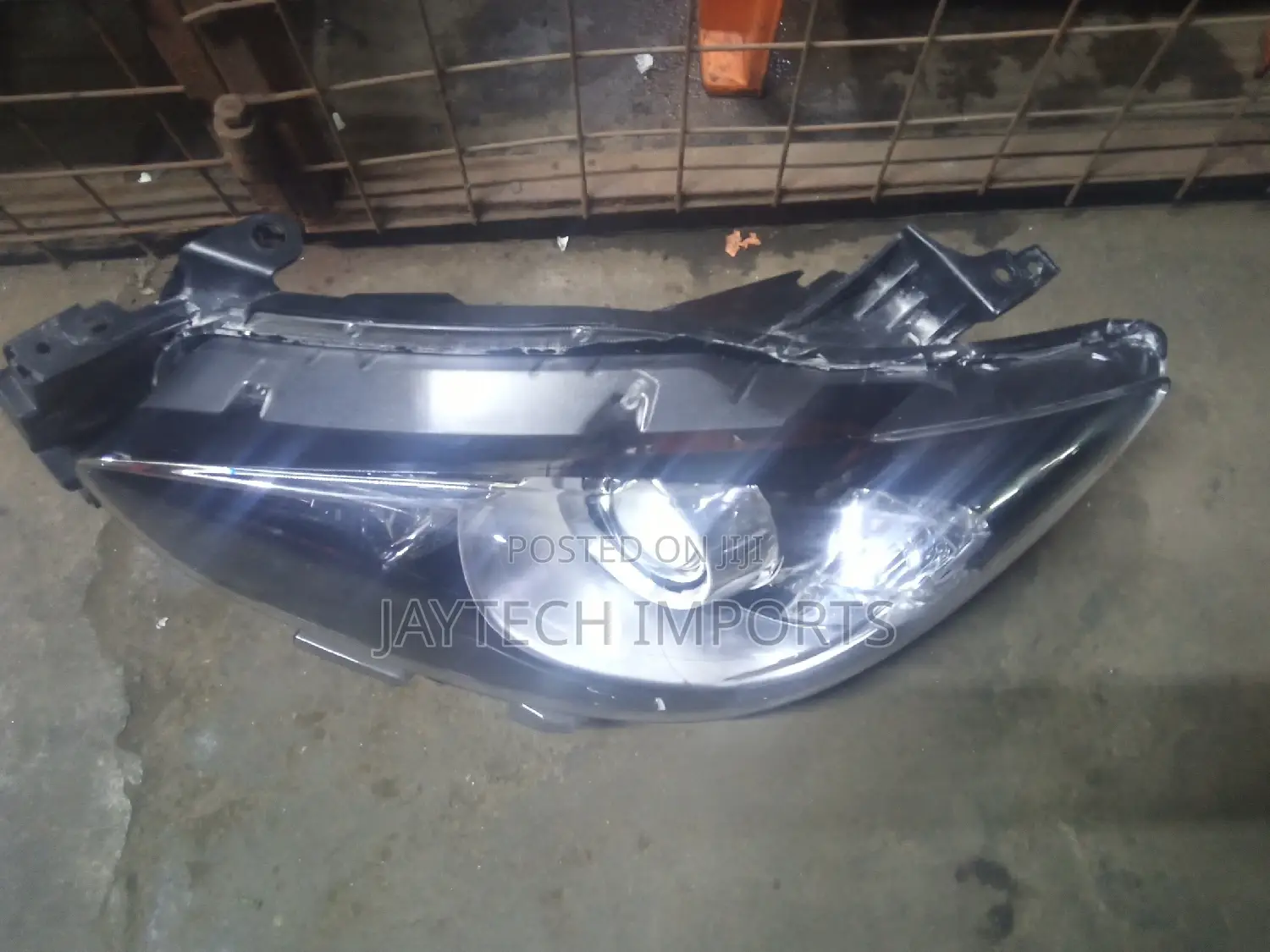 Cx5 LHS Headlight