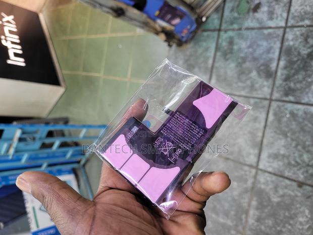 iPhones Batteries - thumbnail 2