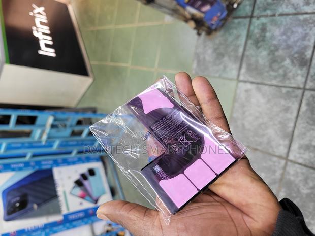 iPhones Batteries - thumbnail 4