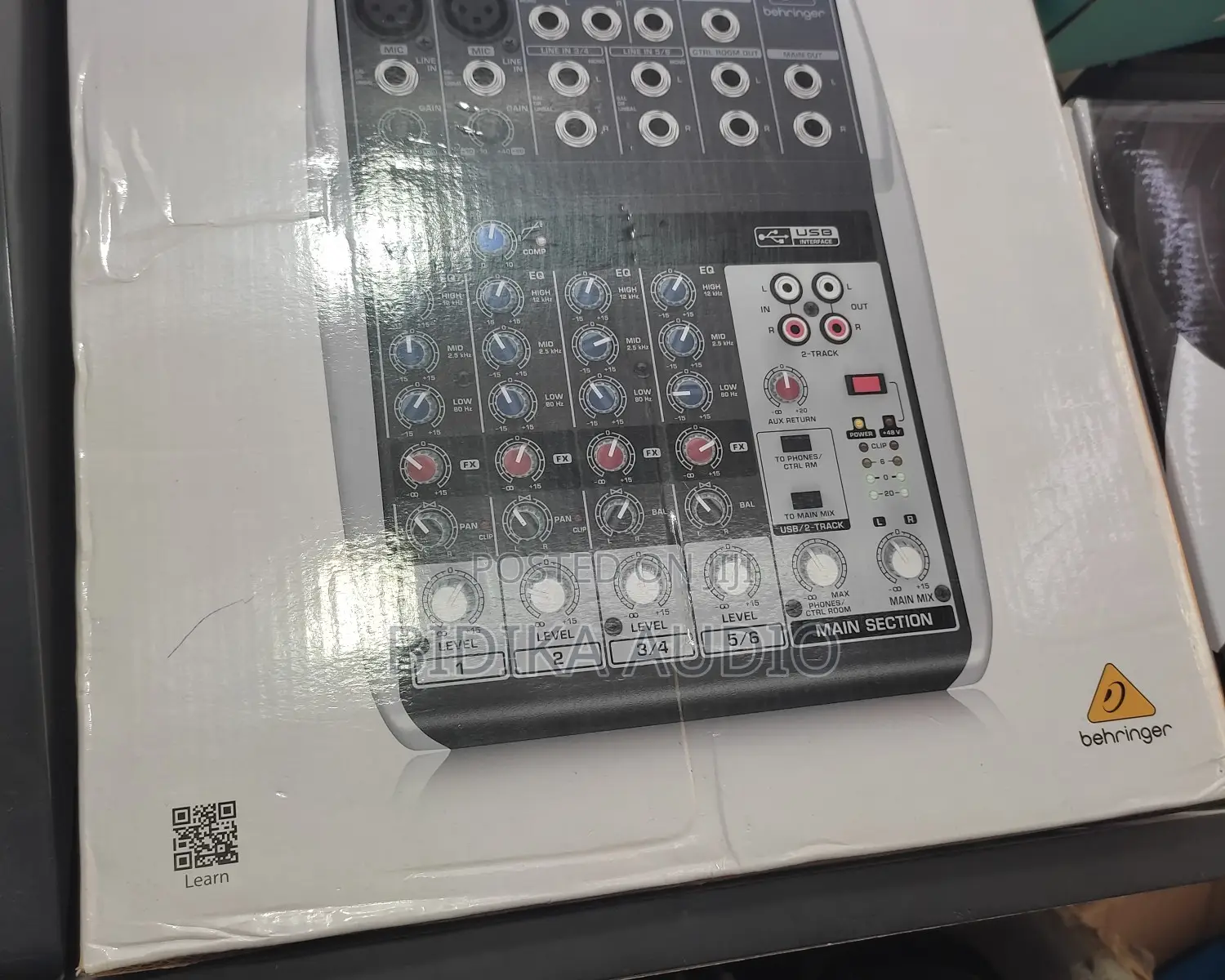 Xenyx Q802usb Behringer Mixer
