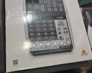 Xenyx Q802usb Behringer Mixer