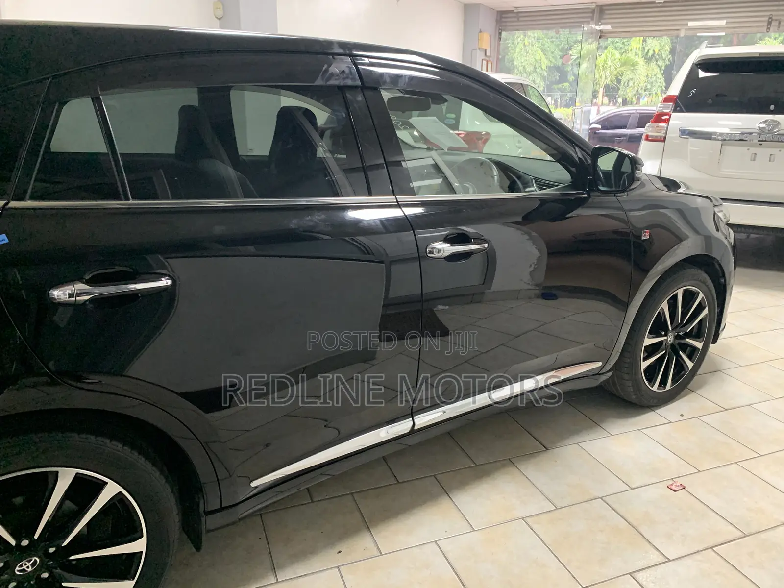 Toyota Harrier 2.0 4WD 2017 Matt Black