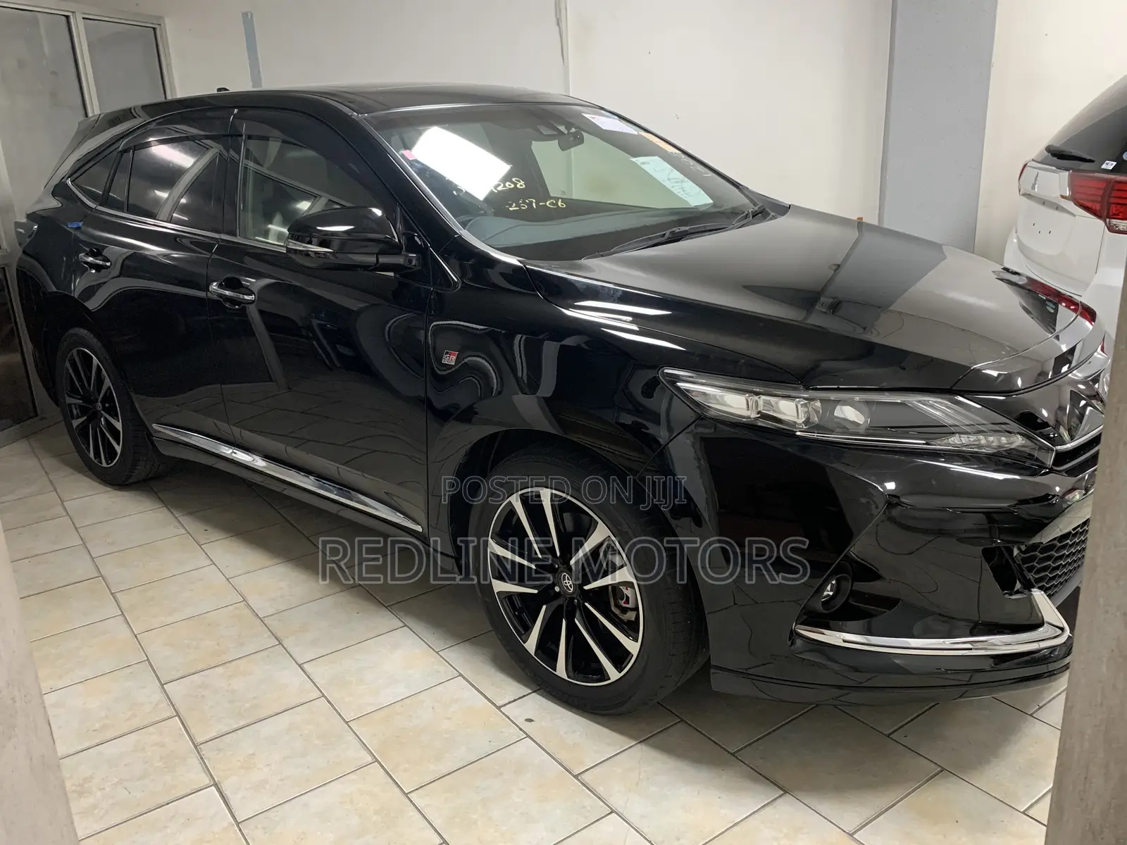 Toyota Harrier 2.0 4WD 2017 Matt Black