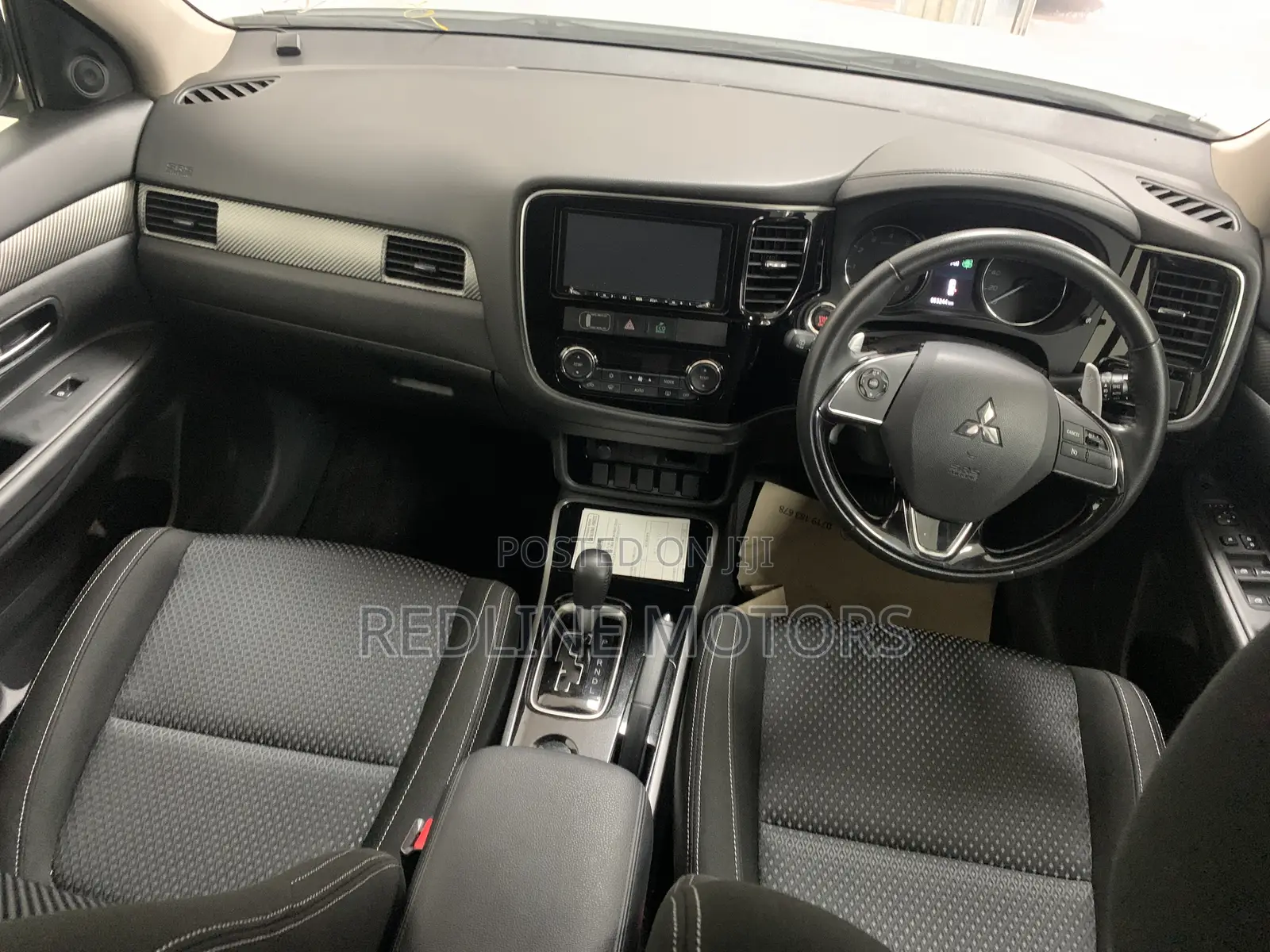 Mitsubishi Outlander 2017 Off white