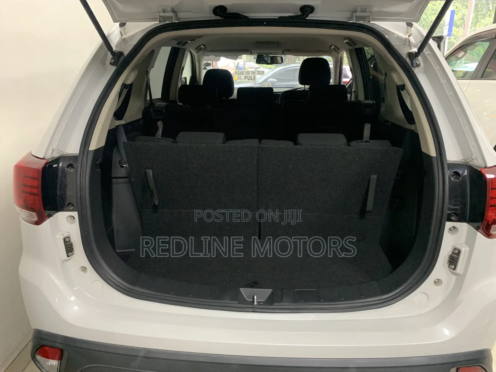 Mitsubishi Outlander 2017 Off white