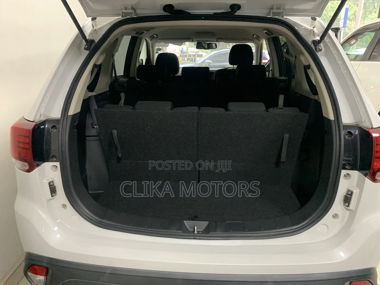 Mitsubishi Outlander 2017 Off white
