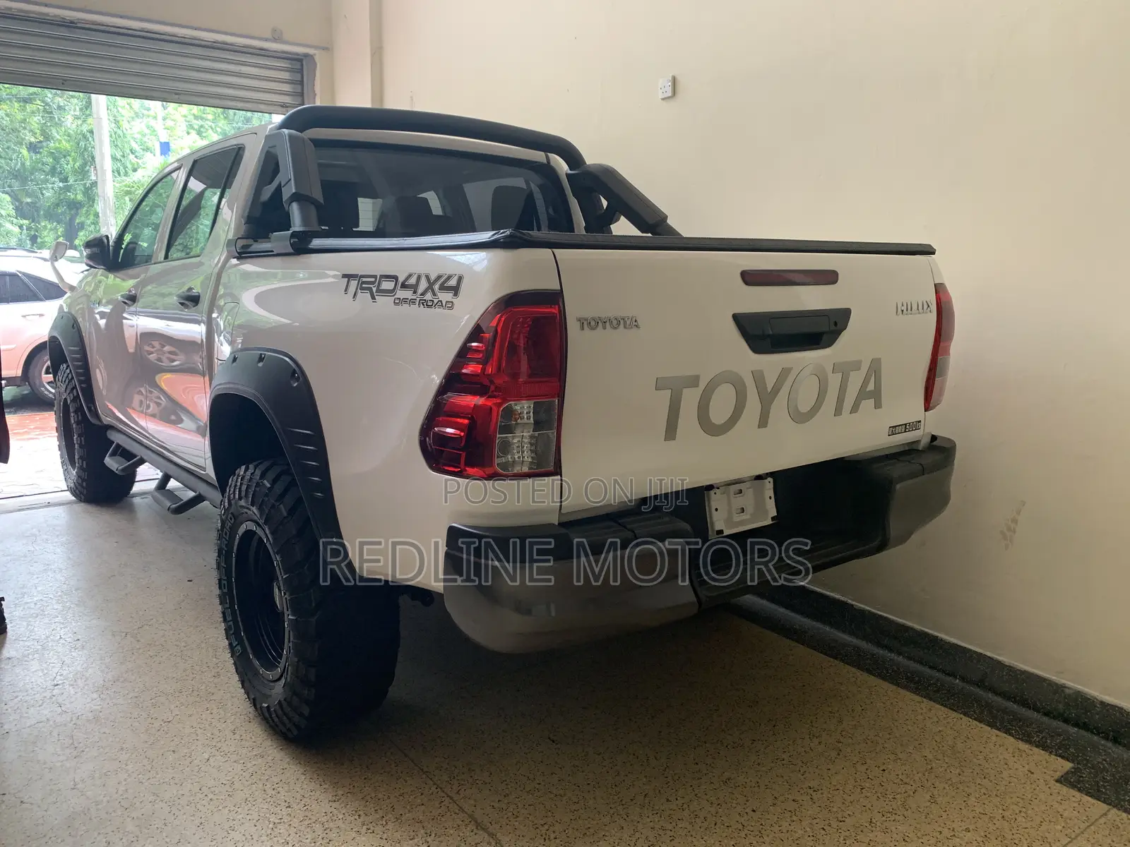 Toyota Hilux 2021 Off white