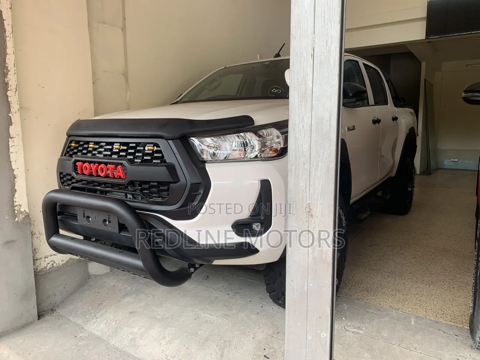 Toyota Hilux 2021 Off white