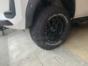 Toyota Hilux 2021 Off white