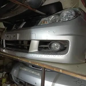 Nissan Wingroad Y12 Nosecut.