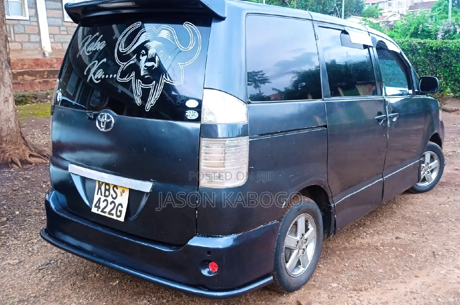 Voxy 7-Seater 4 Hire.