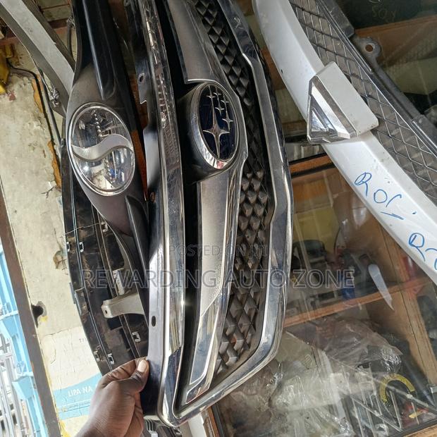Subaru Trizia Grille. - main view