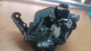 Boot Lock For Toyota Harrier 2015 – Ex Japan – Nairobi Cbd