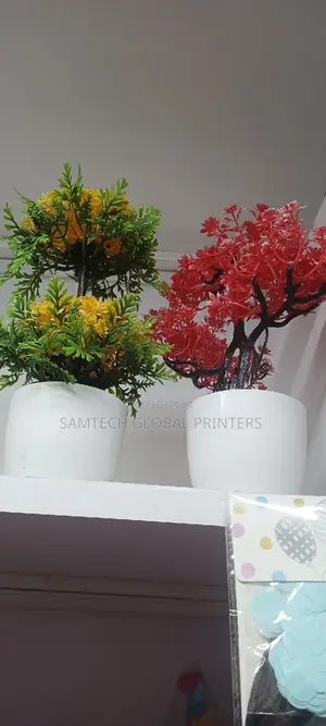 Artificial Home Decoration Flowers in Vess
