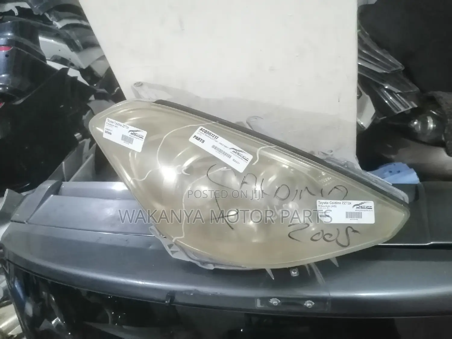 Toyota Caldina Chopper Xenon Head Lamp Model 2005/2007