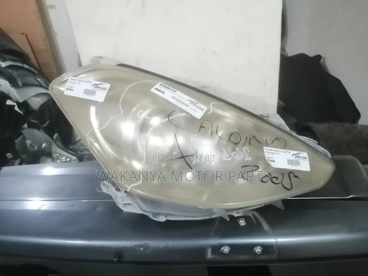 Toyota Caldina Chopper Xenon Head Lamp Model 2005/2007
