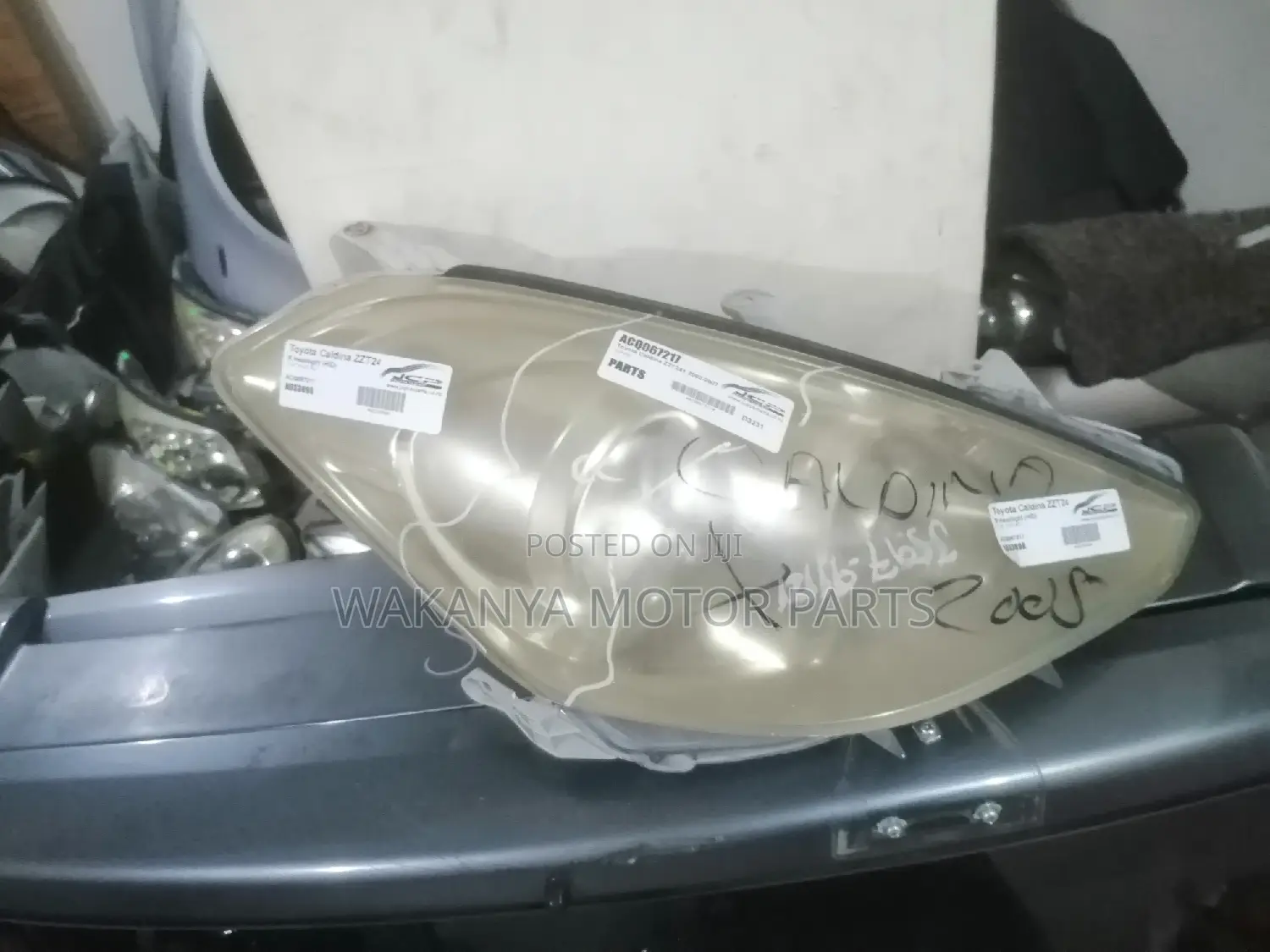 Toyota Caldina Chopper Xenon Head Lamp Model 2005/2007