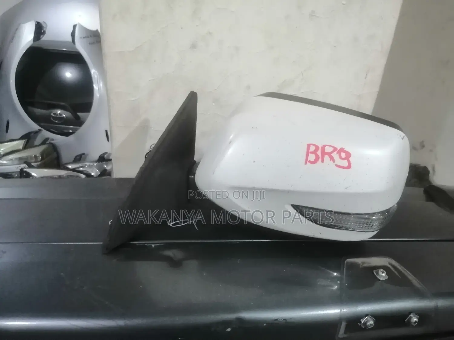 Subaru Legacy/Outback Br9 Power Side Mirror With Indicator