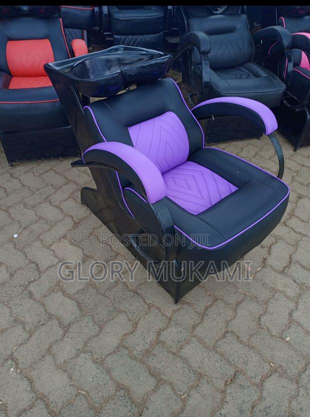 Salon Sink Chair - main view