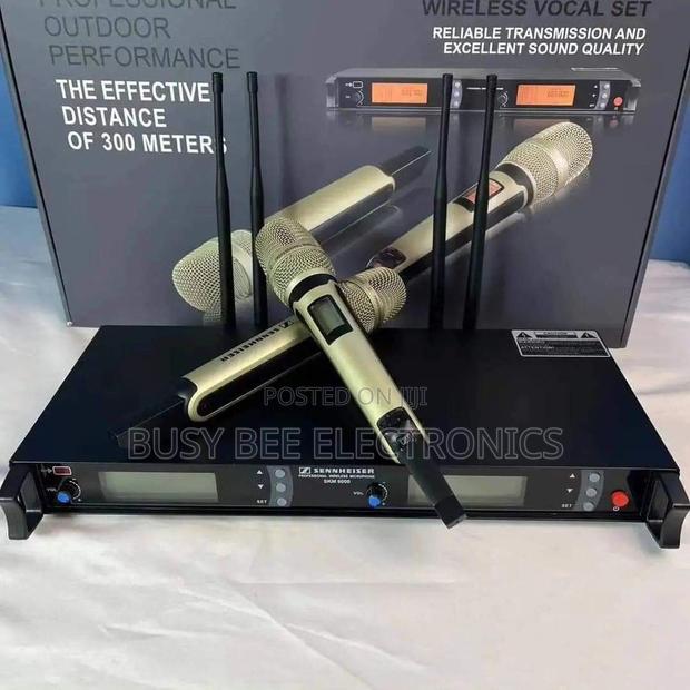 Outdoor Peformance SKM 9000 Wireless Microphone - main view