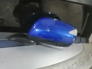 Honda Fit 2008/2012 Power Side Mirror With Indicator