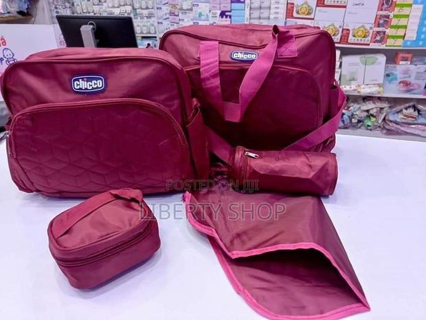 New Diaper Bag 5 in 1 Chicco Bag - main view