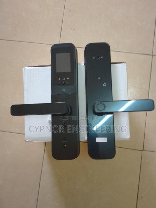 Smartlocks,Smart Access Biometric Lock With Mechanical Keys - main view