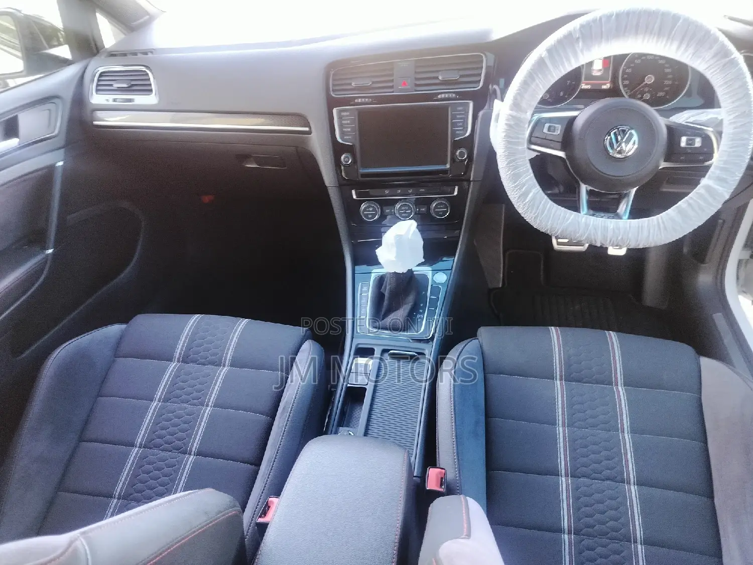 Volkswagen Golf GTI 2018 White