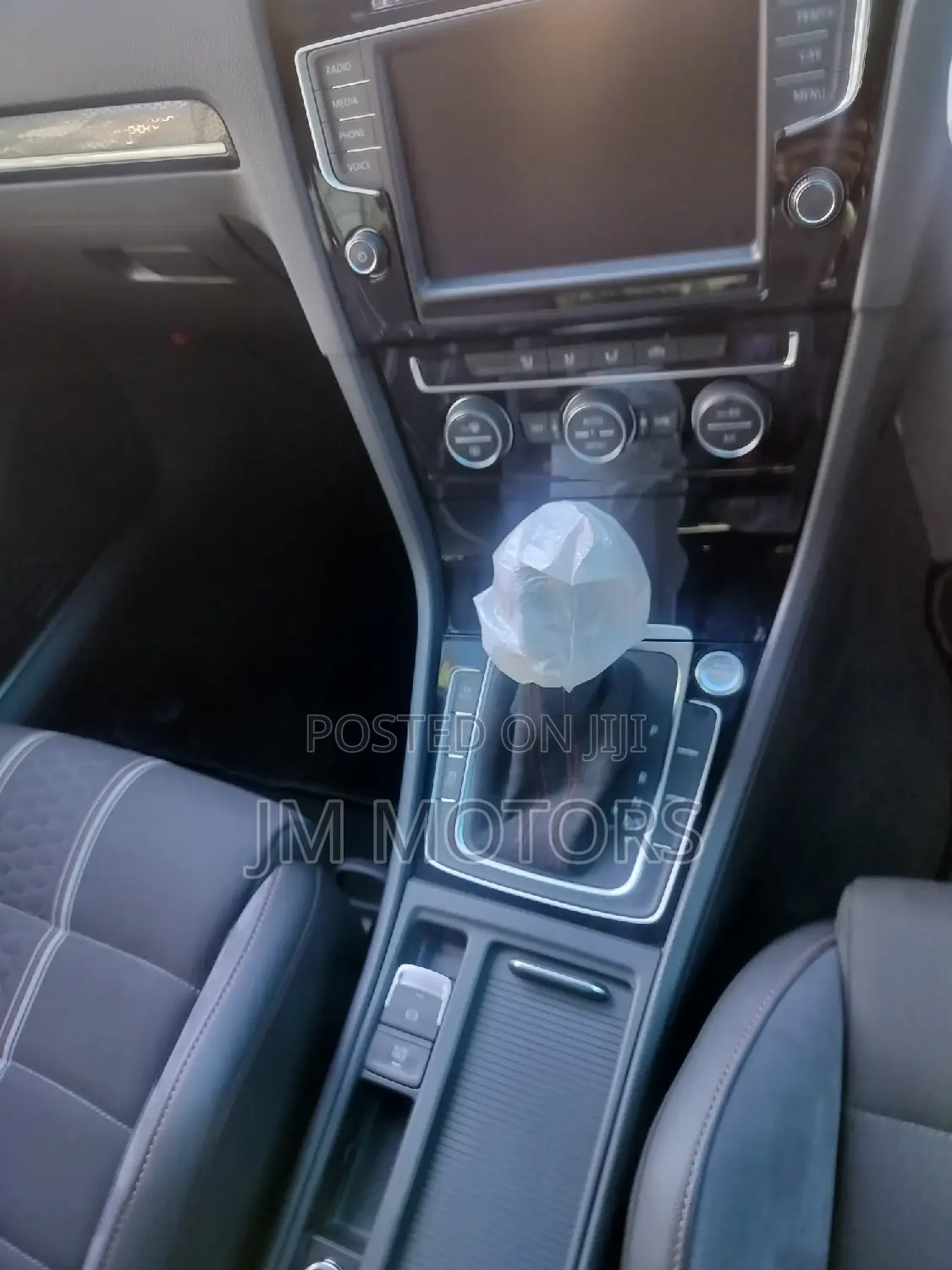 Volkswagen Golf GTI 2018 White