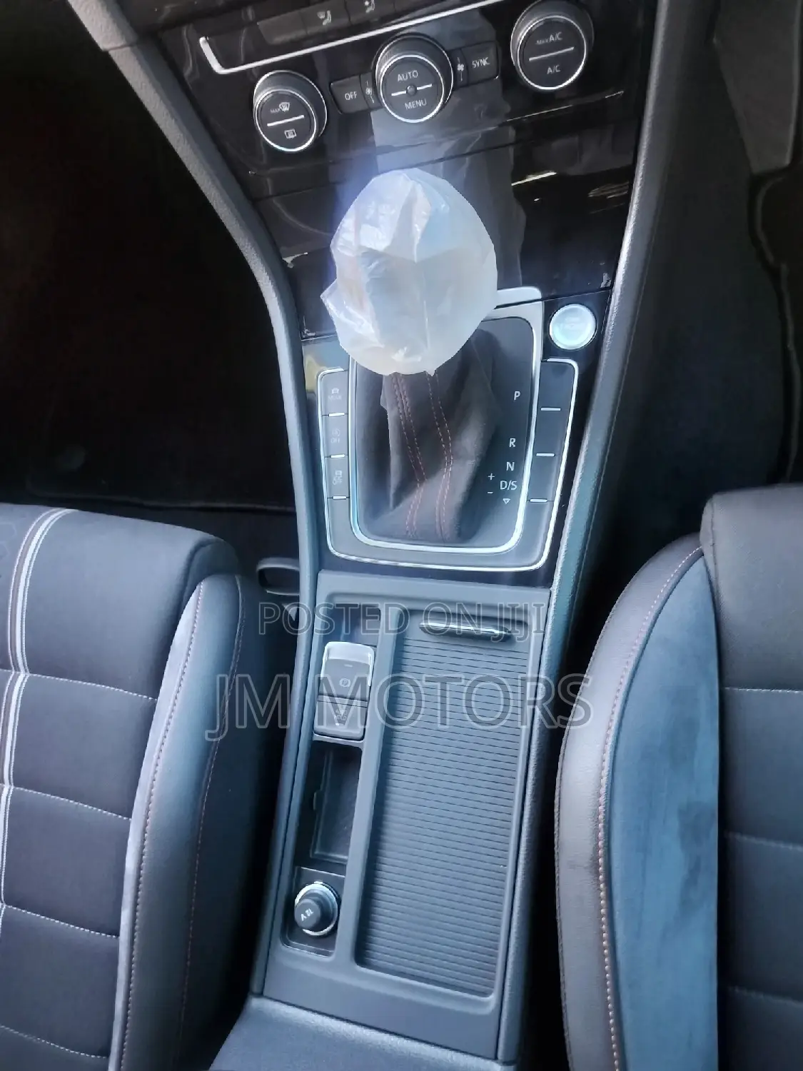 Volkswagen Golf GTI 2018 White