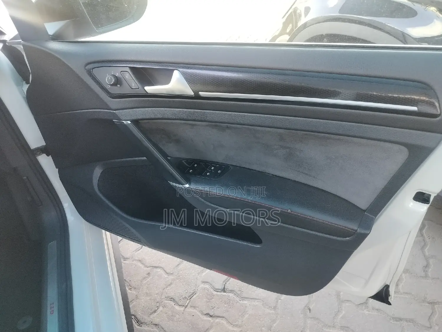 Volkswagen Golf GTI 2018 White