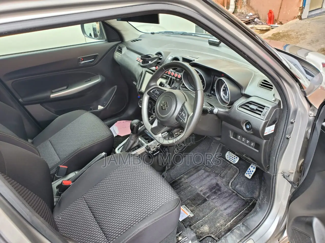 Suzuki Swift 2017 Silver