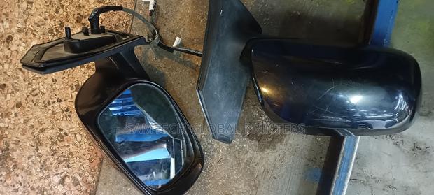 =Axio 2010 Sidemirror