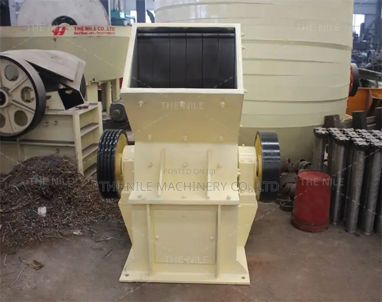 Rock Crusher Stone Crushing Machine Mobile Hammer Crusher